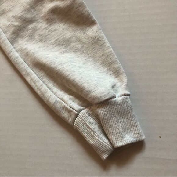 Summer & Sage Woman's Sweater size Small. - Picture 10 of 16